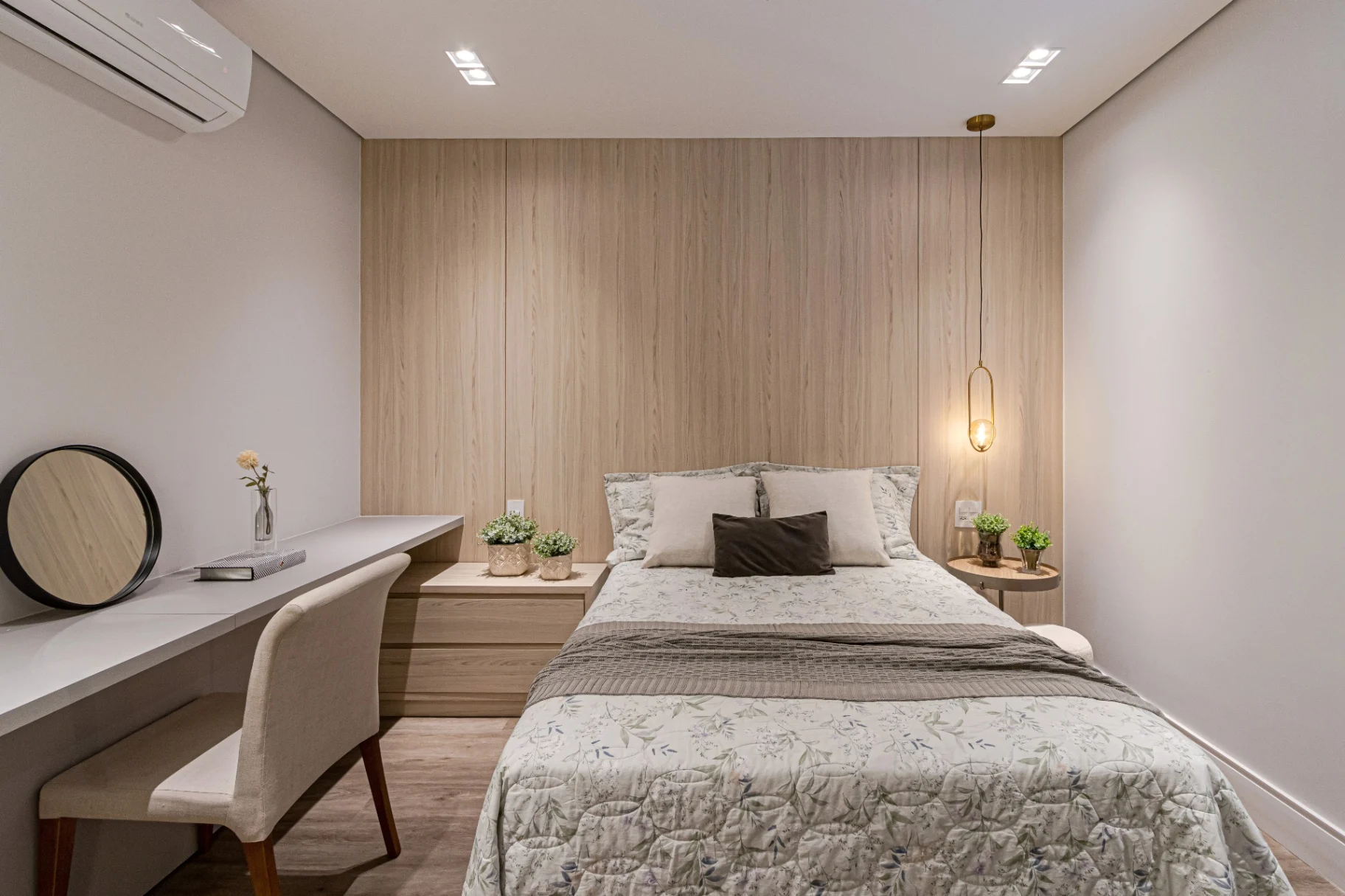 Quarto moderno Golden